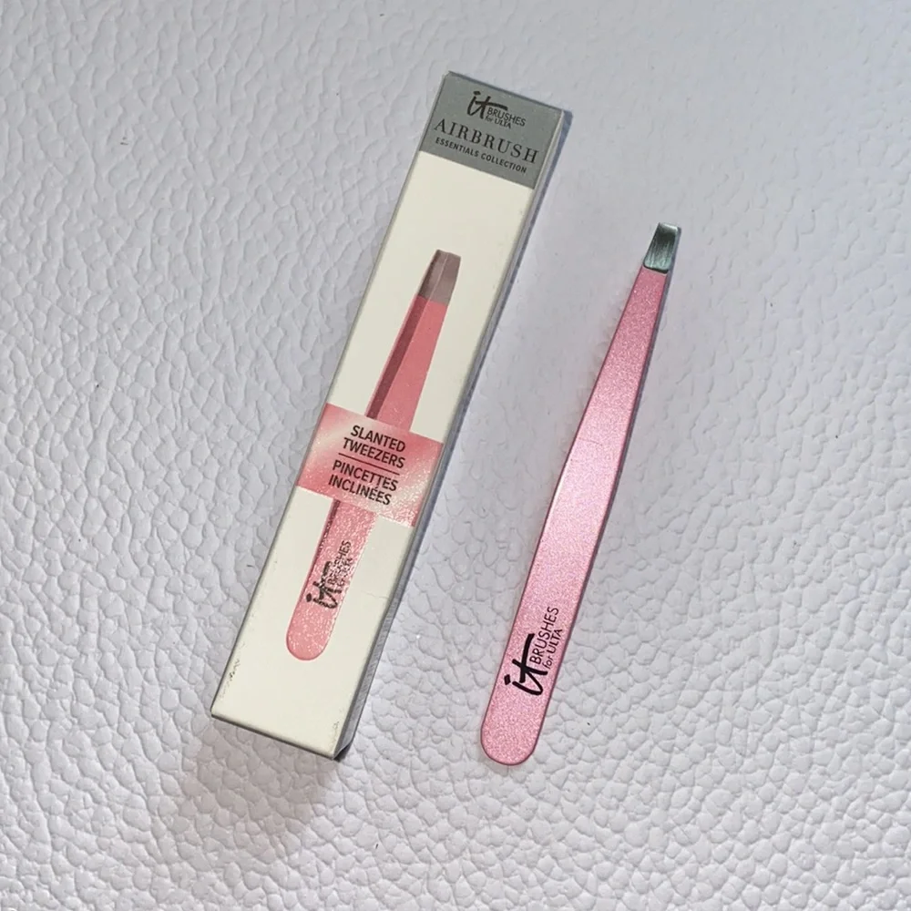 IT Brushes for Ulta Airbrush Essentials Slanted Tweezers